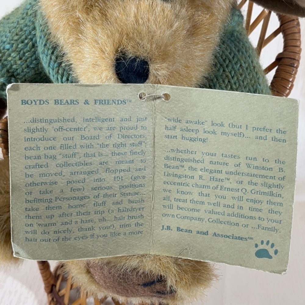 Boyd’s Bear Mrs Trumbull w/ Wicker Chair - Picture 9 of 13